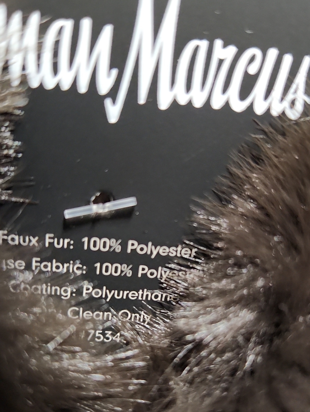 NWT Neiman Marcus Faux Fur Coat And Gloves. Sizes M, L - Picture 10 of 13